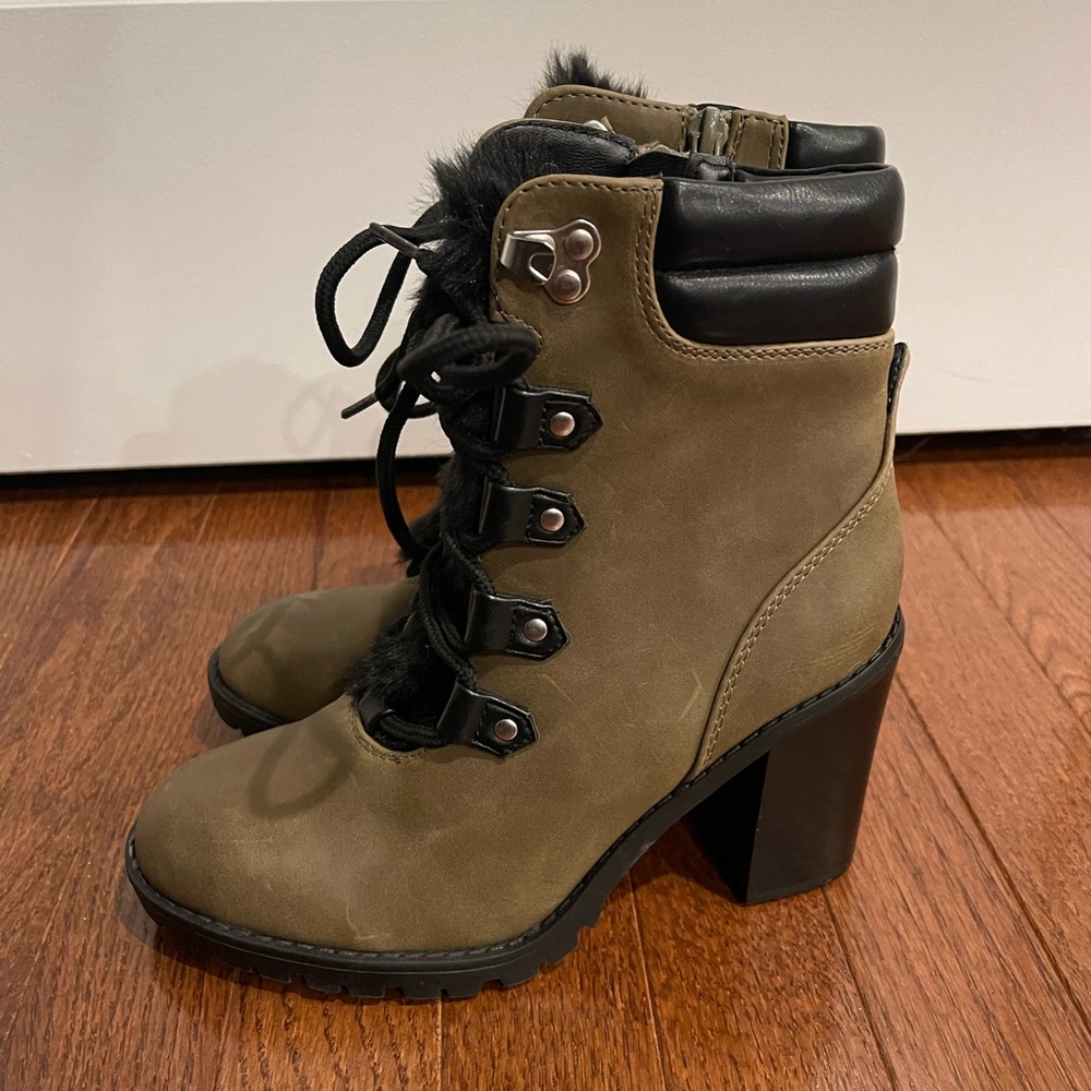 Brand New Parker & Sky Boot